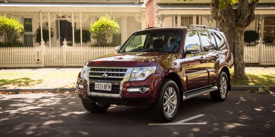  Mitsubishi Pajero 5-Door 2014 года  (AU) (фото 16 из 40)